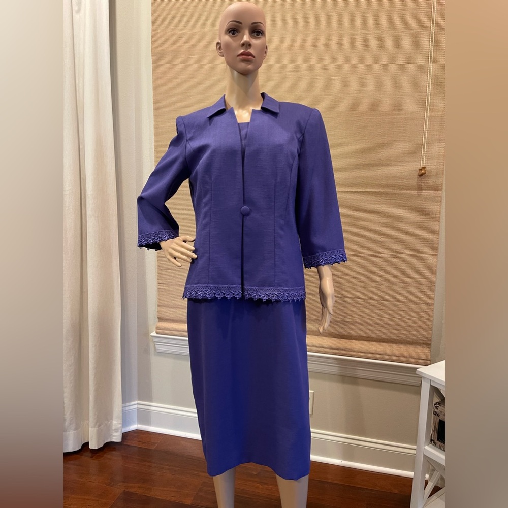 Koret jacket dress suit. Size 12.